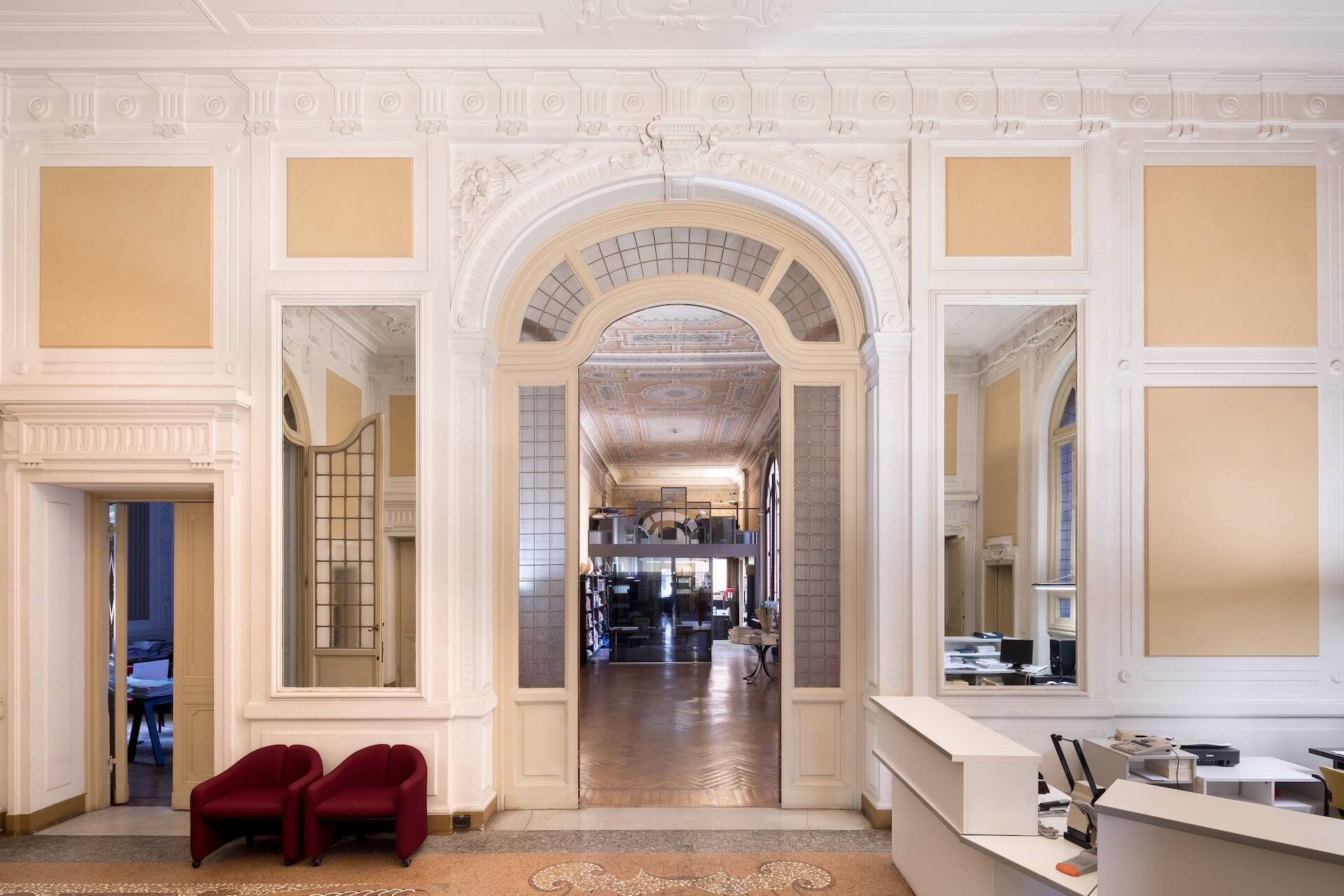 Interni della sede di Addenda: ingresso e reception